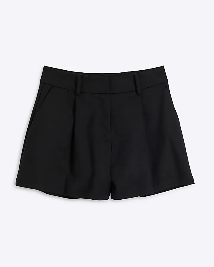 Black sateen tailored short