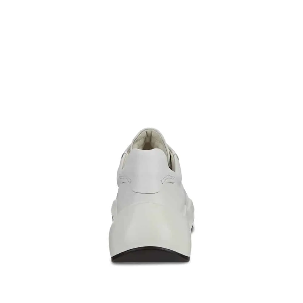 Ecco Chunky White W