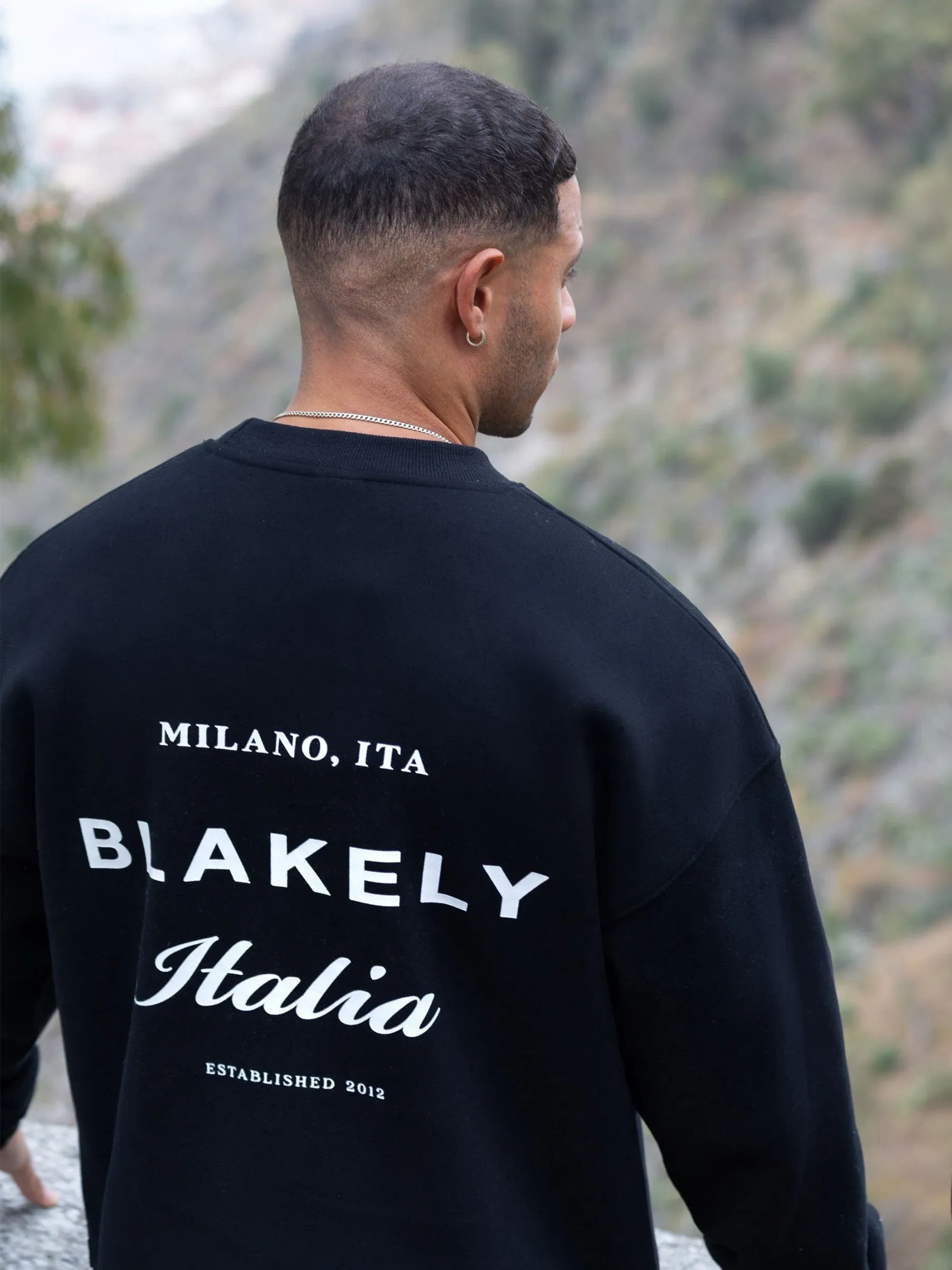 Italia Relaxed Jumper - Black