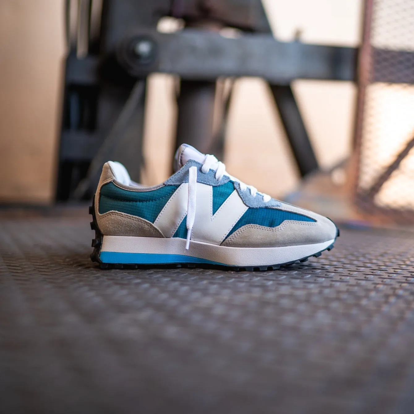 Mens New Balance 327 (Tide Teal) - MS327ST