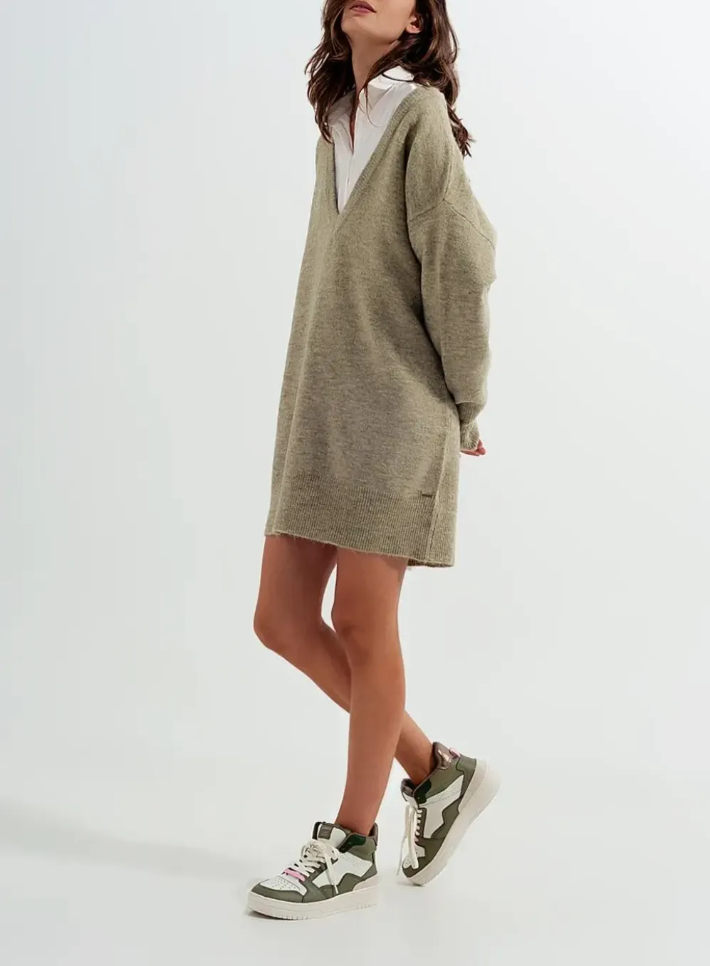 OVERSIZED V-NECK JUMPER