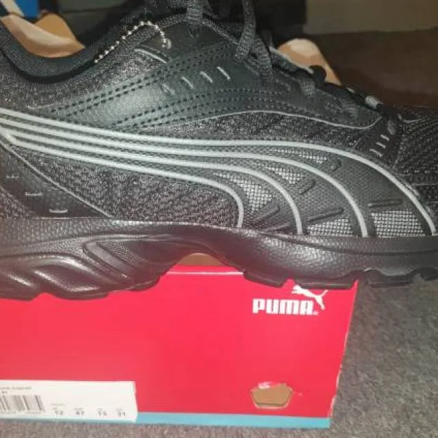 Puma Axis Black-Asphalt rand