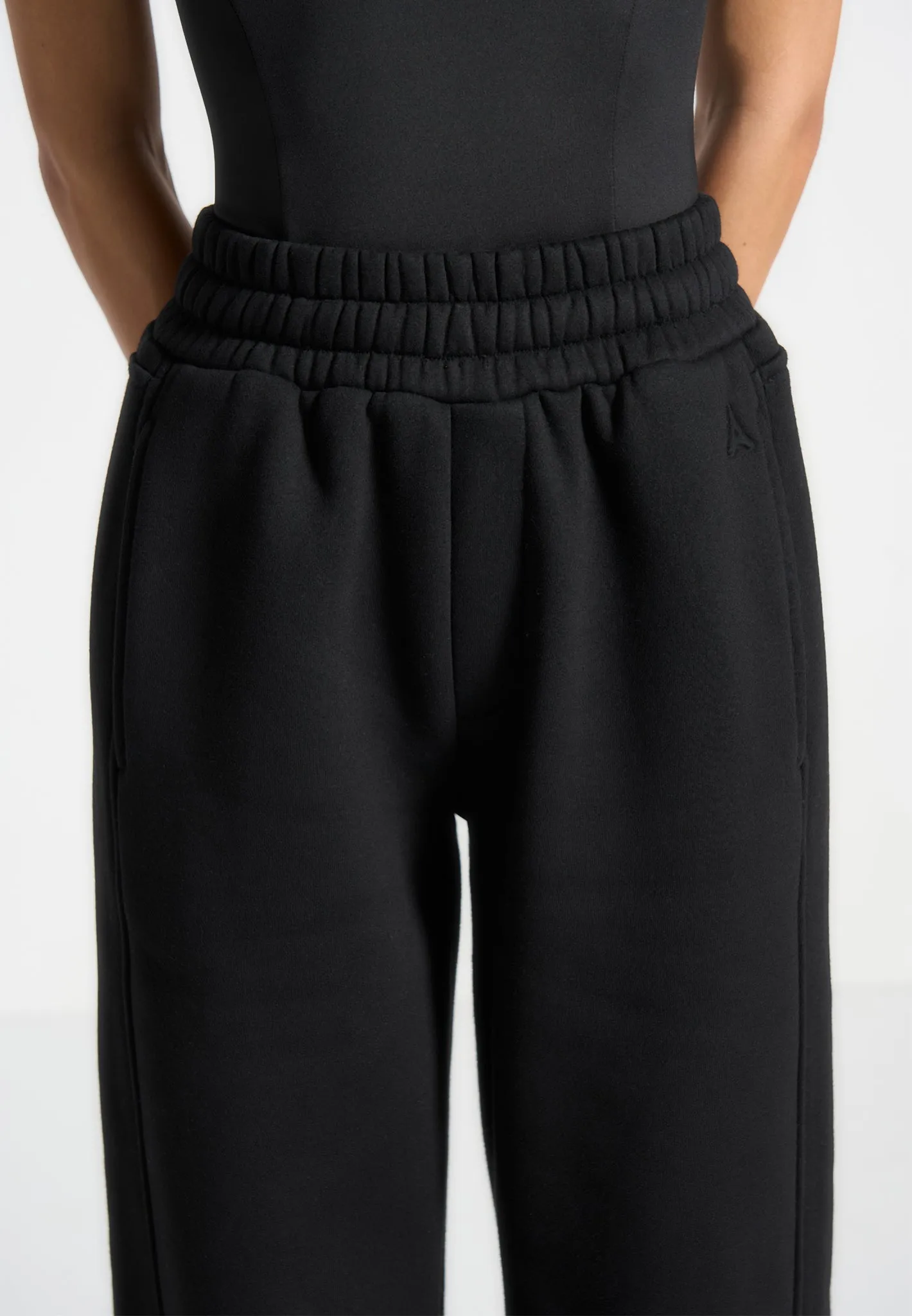 ternelle Relaxed Joggers - Black