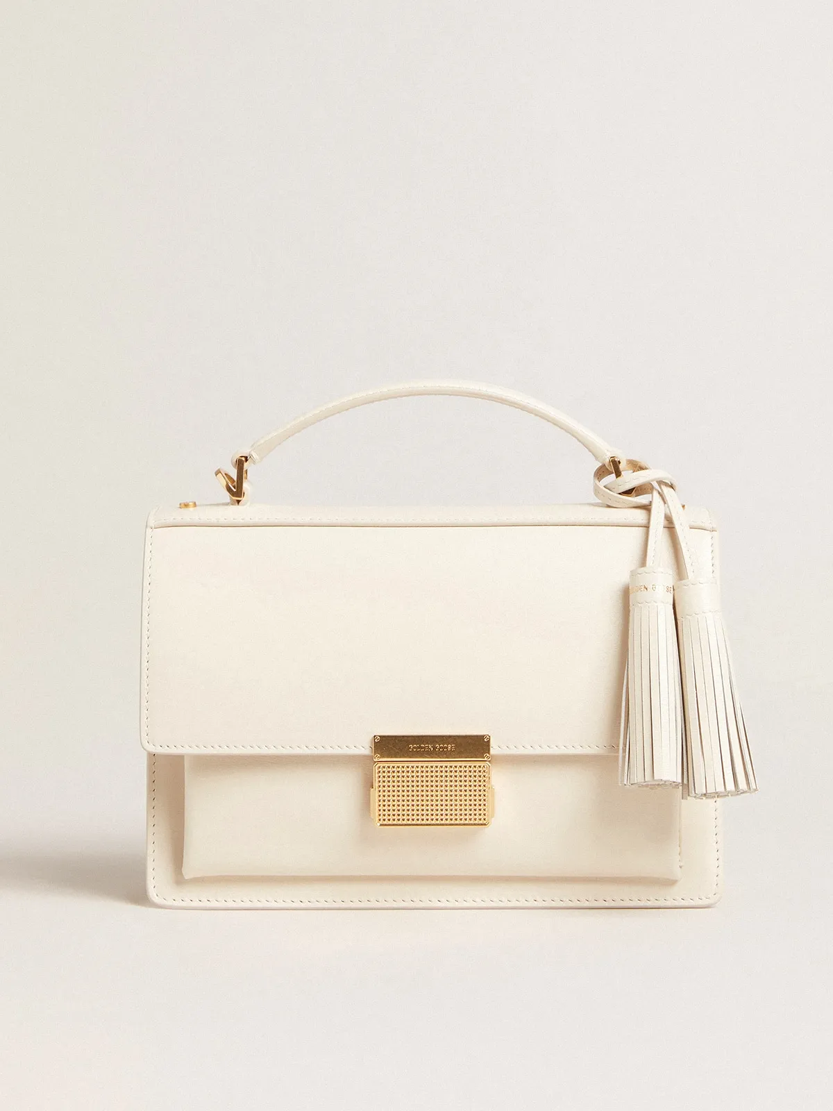 Venezia Bag in butter-colored boarded leather with gold details